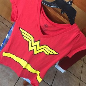 DC comicst shirt with cape costume Halloween
